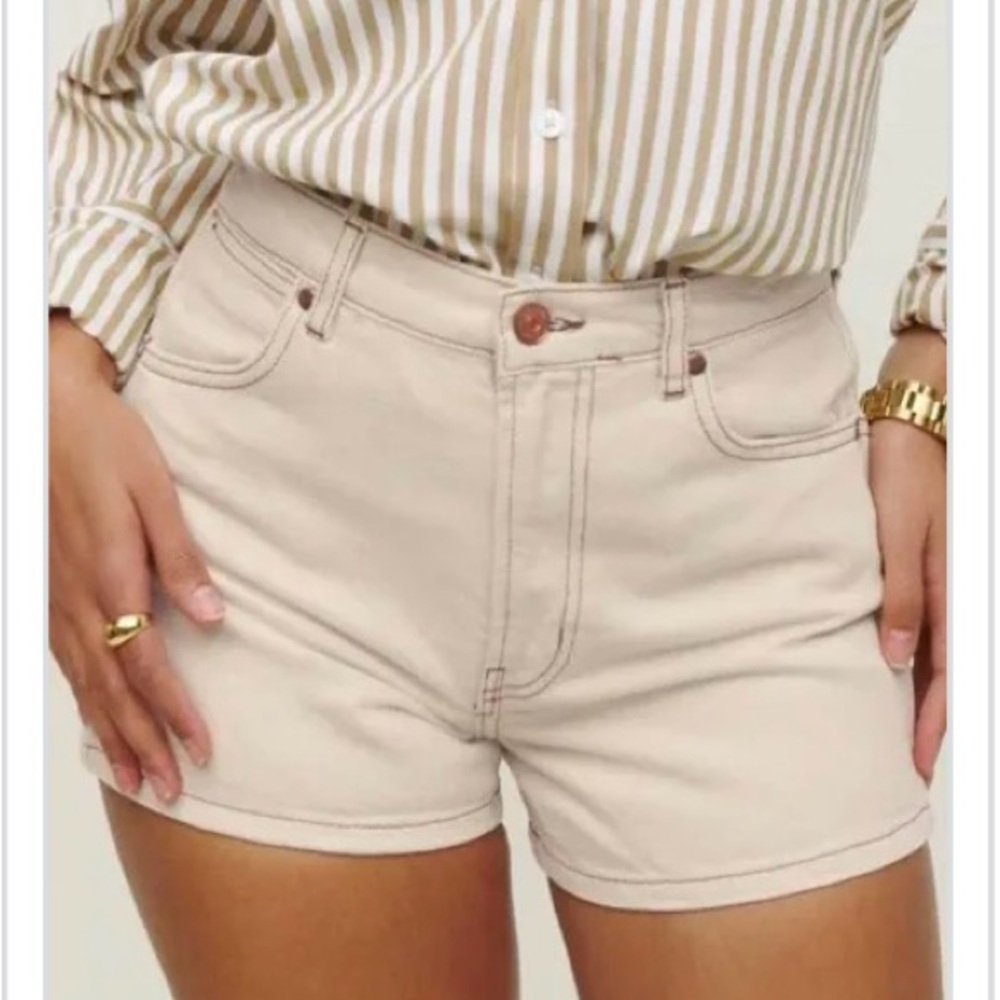 Reformation Alyssa shorts